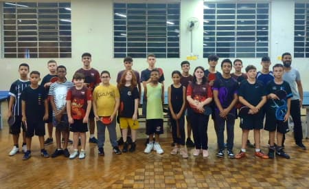 Escolinha de iniciação ao tênis de mesa encerra as atividades de 2023 com torneio interno