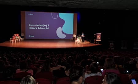 Rede Municipal de Educação de Jacareí recebe premiação do programa de Metodologia Impare