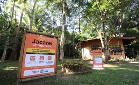 Prefeitura de Jacareí lança programa “Jacareí Conectada” e população ganha 10 pontos de wi-fi