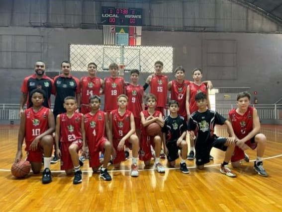 Times de basquete de Jacareí fazem bonito na rodada do Metropolitano