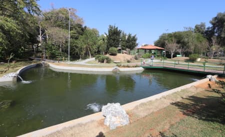Lago do Parque da Cidade passa por melhorias e é entregue reformado, com água cristalina e 23 carpas
