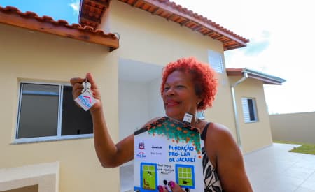Fundação Pró-Lar entrega 11 novas casas populares no Sant’Anna do Pedregulho para pessoas removidas de área de risco