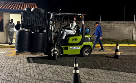 Jacareí abre 60 vagas para cursos gratuitos de logística e operador de empilhadeira