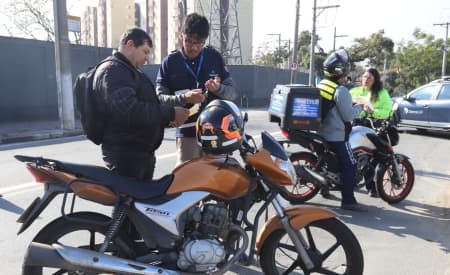 Mais de 200 condutores são abordados em blitze da Semana do Motociclista