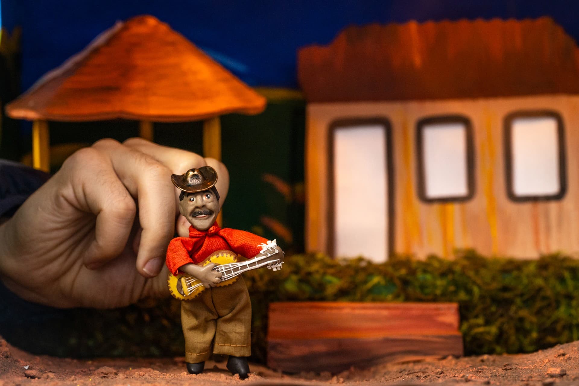 19ª Mostra de Artes Cênicas abre programação com “menor teatro do mundo” nesta quinta-feira (4)