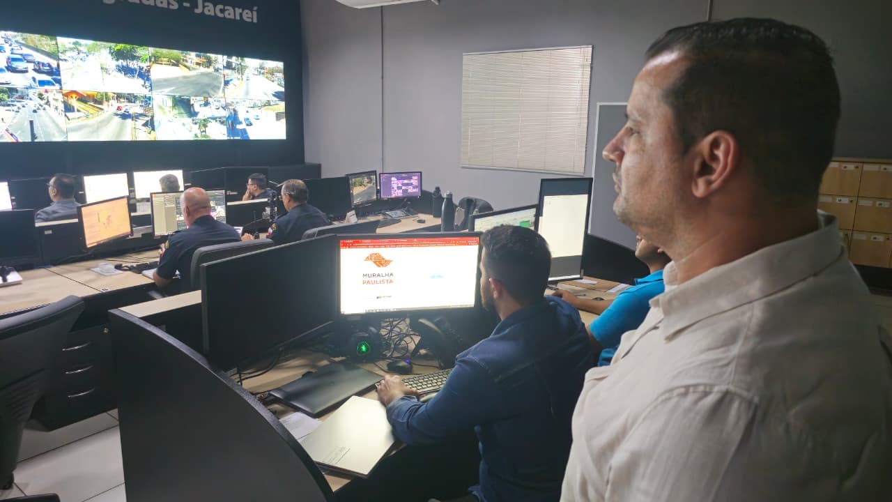 Tecnologia de reconhecimento facial do COI identifica e auxilia na prisão de procurado