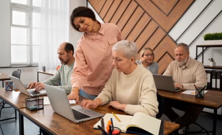 Cursos de qualificação profissional para público 60+ estão com inscrições abertas
