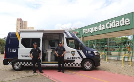 Nova base móvel da Guarda Civil Municipal reforça segurança no Pré-Carnaval