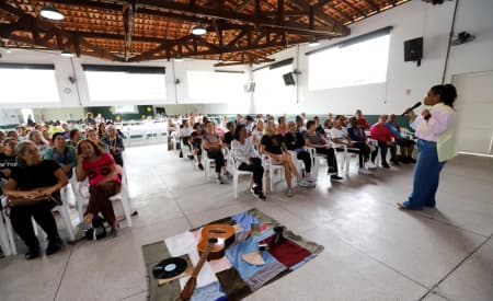 Rodas de conversa sobre direitos da pessoa idosa reúnem 230 participantes no Viva Vida