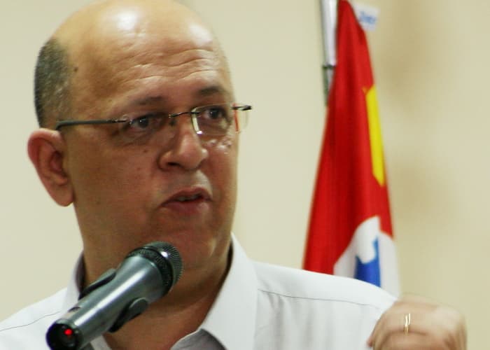 Educação e Pró-Lar têm troca de comando