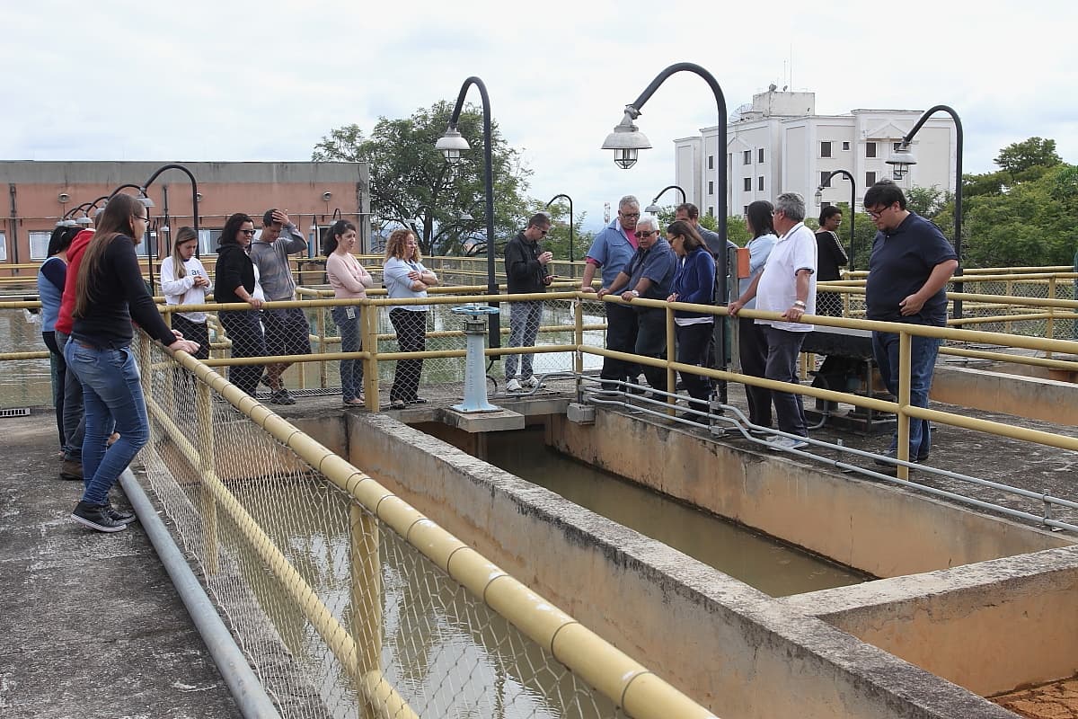 Servidor do SAAE visita Estação de Tratamento de Água Central