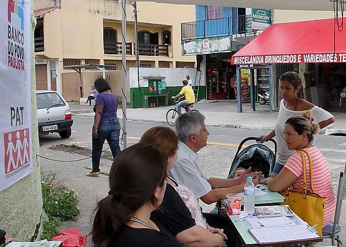 Comerciantes dos bairros São João e Didinha recebem programa “Ação Empreendedora”