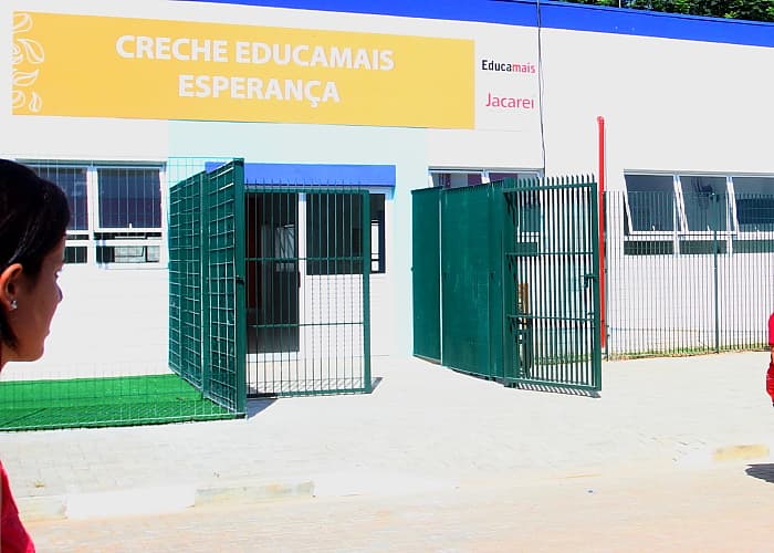 Prédios do EducaMais Esperança receberão nomes de personalidades ligadas à educação