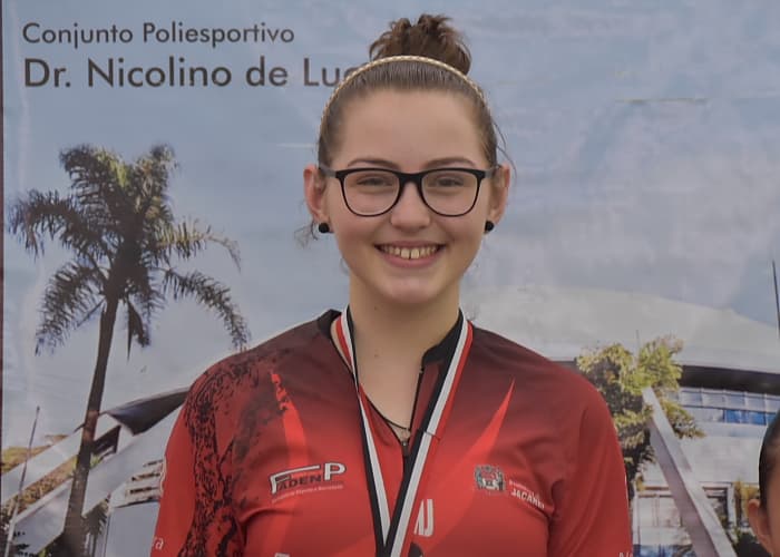 Tênis de mesa, atletismo, natação, handebol e badminton têm competições no final de semana