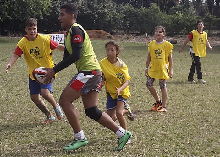 Jacareí Rugby participa de torneio de touch