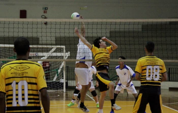 Olimpíada Evangélica tem finais de futsal, basquete e vôlei