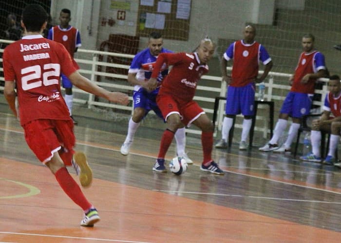 Partida do Jacareí Futsal é suspensa em Pompeia
