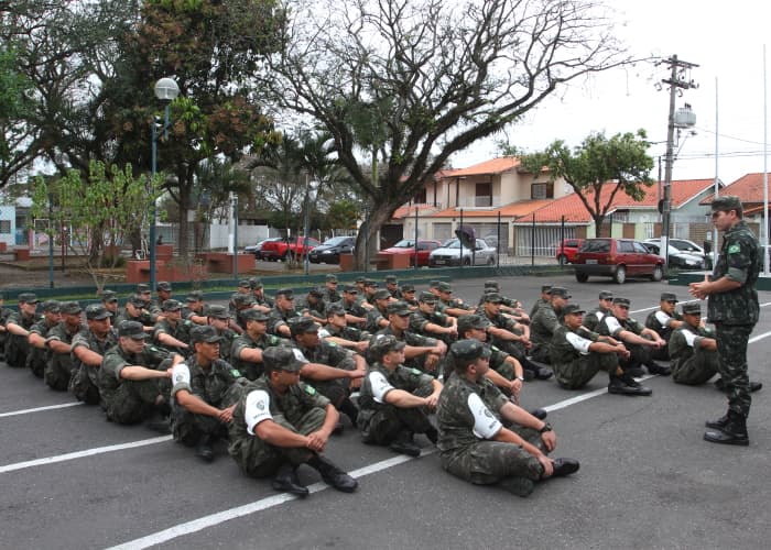 Alistamento Militar para jovens nascidos em 1998 vai até o dia 30