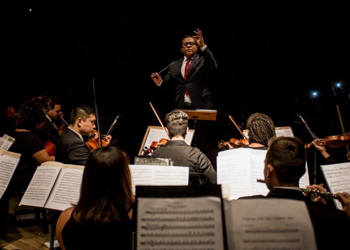 Orquestra Sinfônica Jovem de Jacareí apresenta Concerto Natalino dia 19 no EducaMais Jacareí