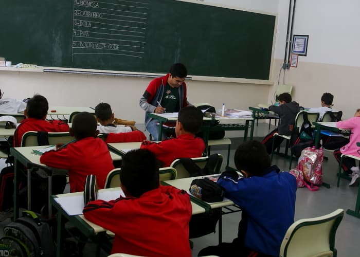 Prefeitura realiza provas para professores substitutos nesta terça-feira (8)