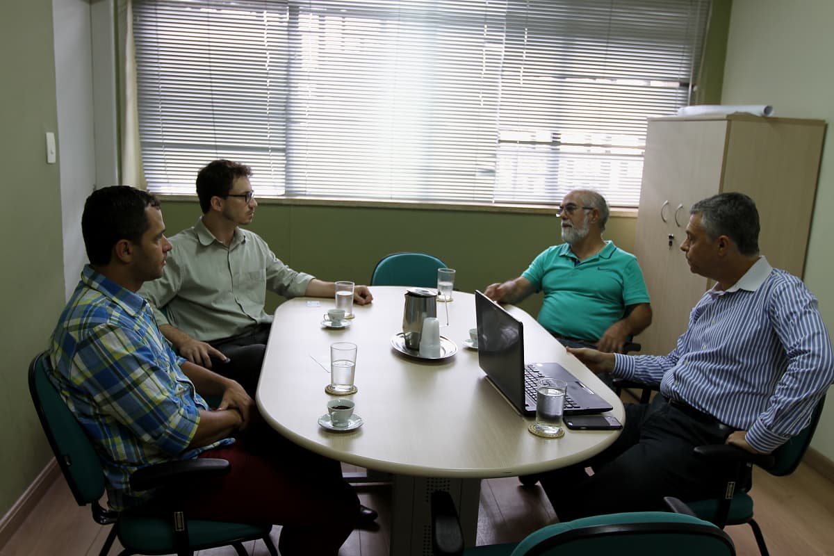 Novo governo se reúne com representantes do projeto Jacareí 2033