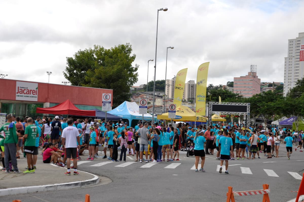 Corrida Pedestre de Jacareí reúne cerca de 1.200 pessoas