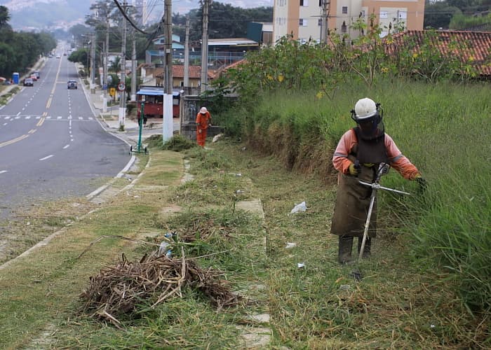 Meio Ambiente divulga programação desta semana de capina e roçada