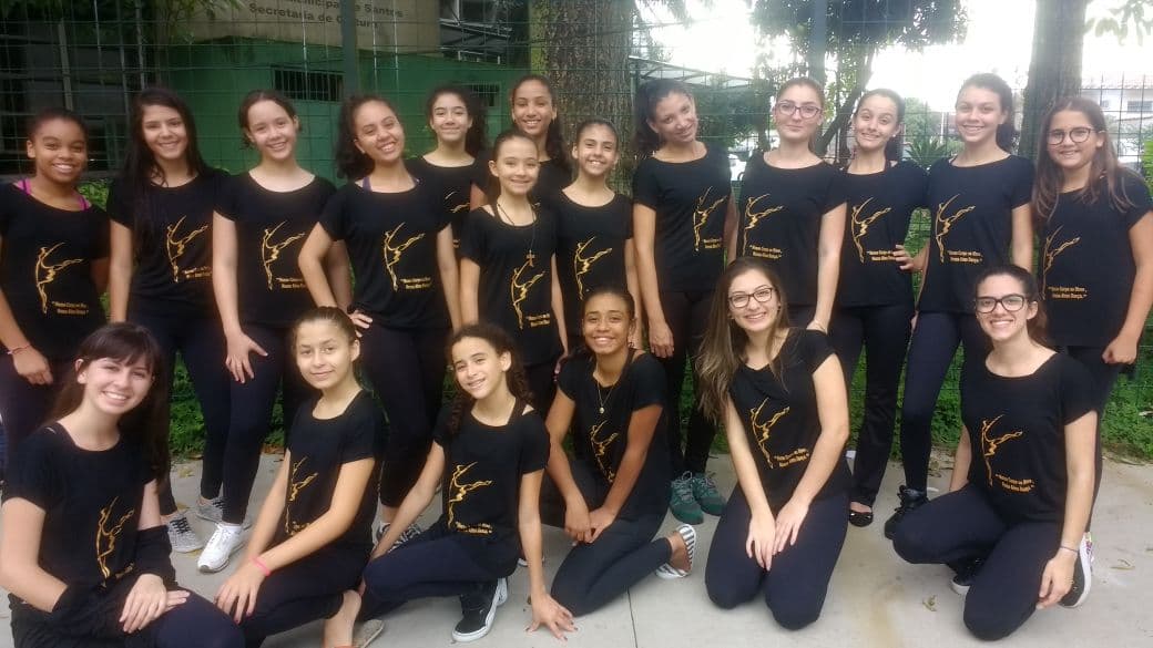 Bailarinas de Jacareí disputam no sábado festival em Idaiatuba