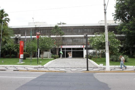 Prefeitura irá parcelar dívidas municipais em até 100 vezes
