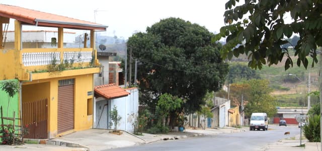 Fundação Pró-Lar inicia cadastro social para regularização do 1º de Maio