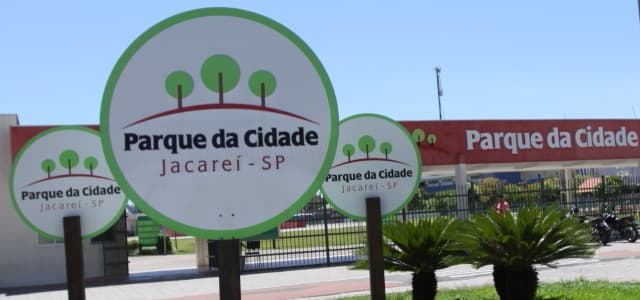 Domingo no Parque reúne gastronomia, artesanato e lazer no centro da cidade
