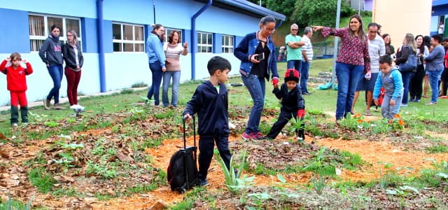 EMEI inaugura projeto “Horta na Escola” em Jacareí