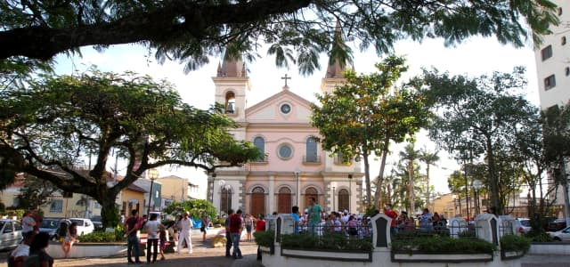 Prefeitura e Mitra Diocesana celebram permuta de áreas