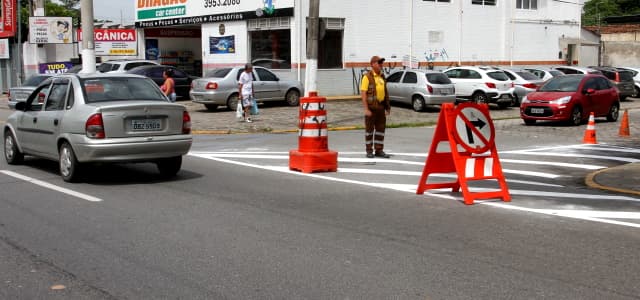 Rua Borba Gato tem sentido invertido a partir desta quarta-feira (10)