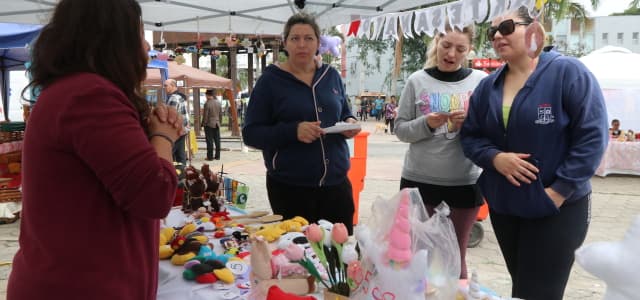 ‘Feira dos Trilhos’ revela produção artesanal da cidade