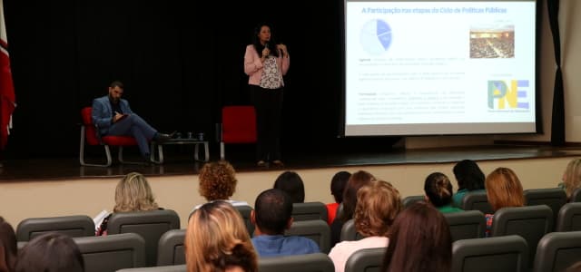 Educação realiza encontro com Conselhos Municipais