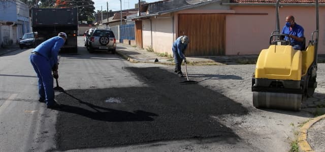 Operação Tapa-buraco até o final do mês de agosto atende a oito bairros
