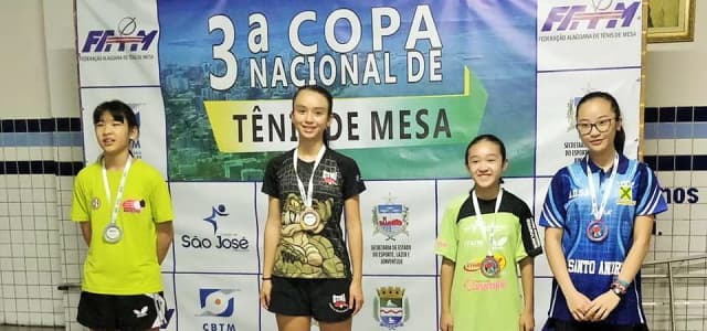 Jacareiense conquista duas medalhas de ouro e uma de bronze na Copa Nacional de Tênis de Mesa