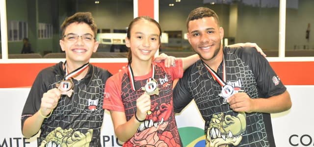 Tênis de Mesa de Jacareí conquista título do Paulista