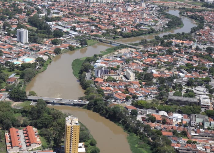Prefeito entrega projeto à Câmara que autoriza empréstimo com a CAF