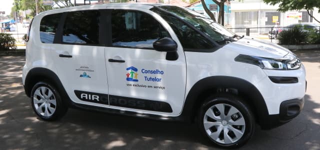 Conselho Tutelar de Jacareí recebe novo carro e computadores
