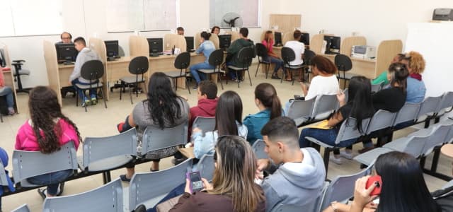 PAT registra aumento nas pessoas contratadas em novembro