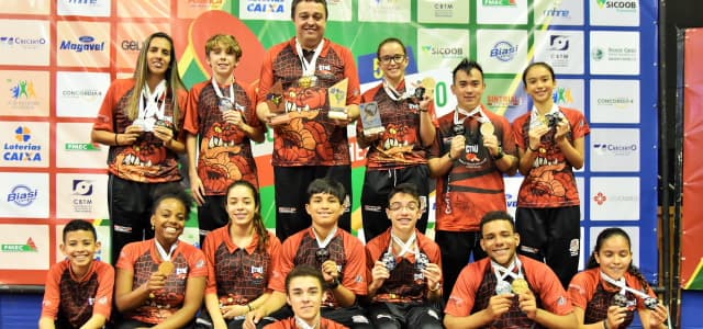 Entre os quatro melhores do país, tênis mesa de Jacareí é hexacampeão brasileiro