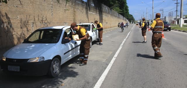 Mobilidade Urbana realiza blitz educativa sobre limites de velocidade