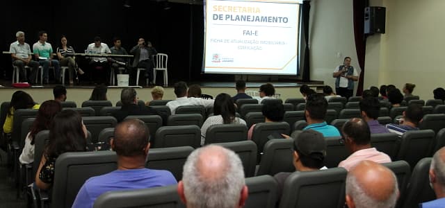 Secretaria de Planejamento realiza treinamento para profissionais da construção civil