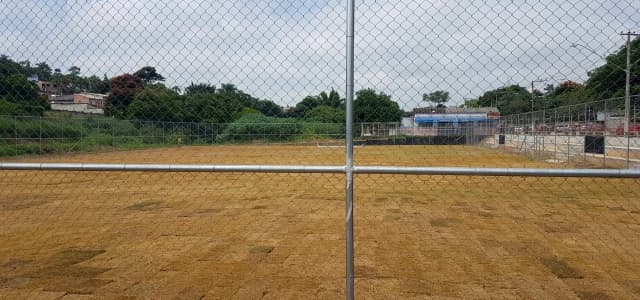 Esportes finaliza construção de campo de futebol no Igarapés