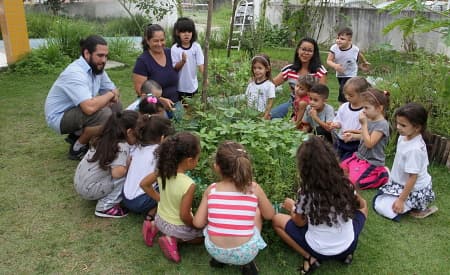 Educação e Fatec desenvolvem projeto “Horta na Escola”