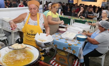 Feira do ‘Bolinho Caipira’ reúne 30 mil pessoas em Jacareí