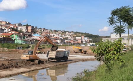 Obras no córrego do Turi seguem a todo vapor