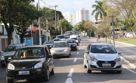 Mais de 96% dos motoristas habilitados de Jacareí respeitam as leis de trânsito